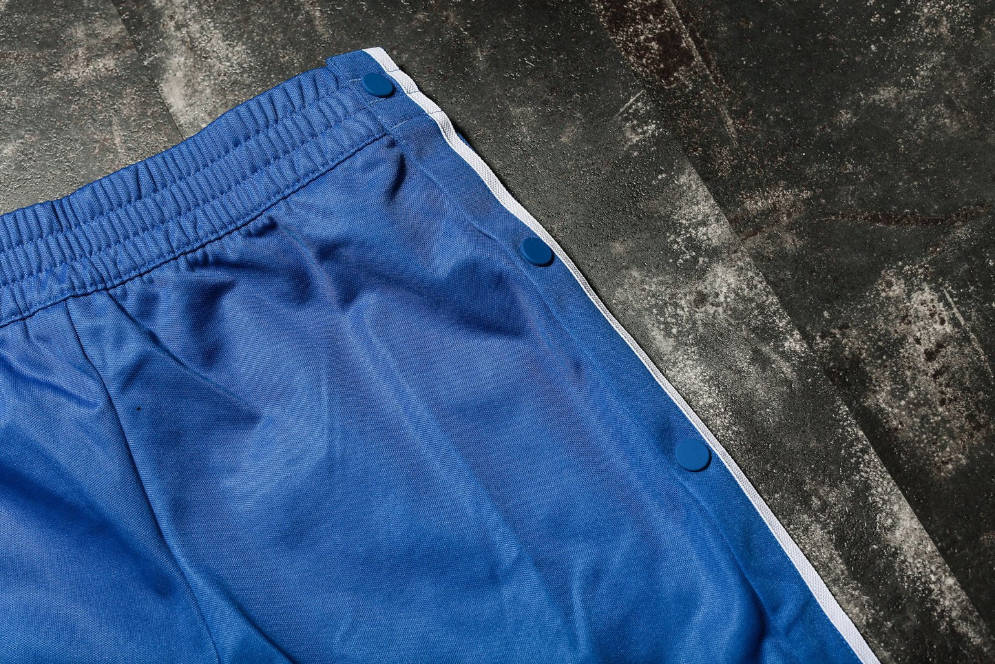 studio-shot-v9-52225