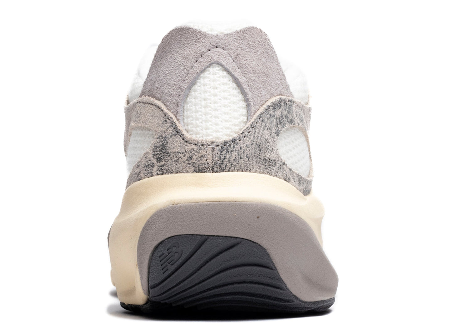 studio-shot-v9-38783