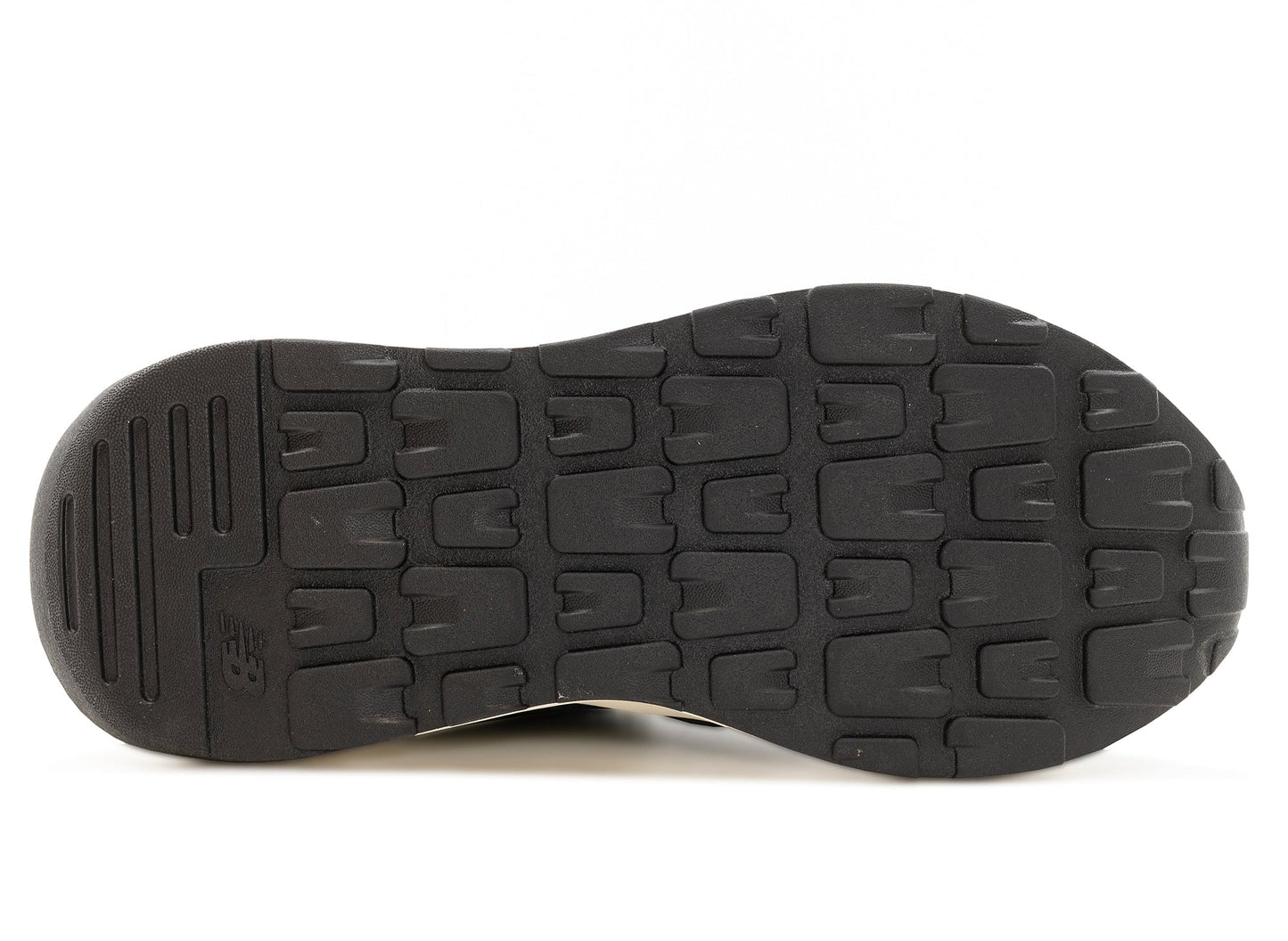 studio-shot-v9-71262