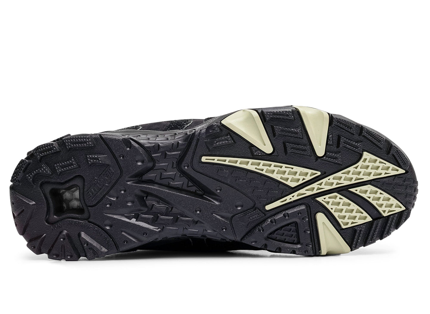 studio-shot-v9-23031