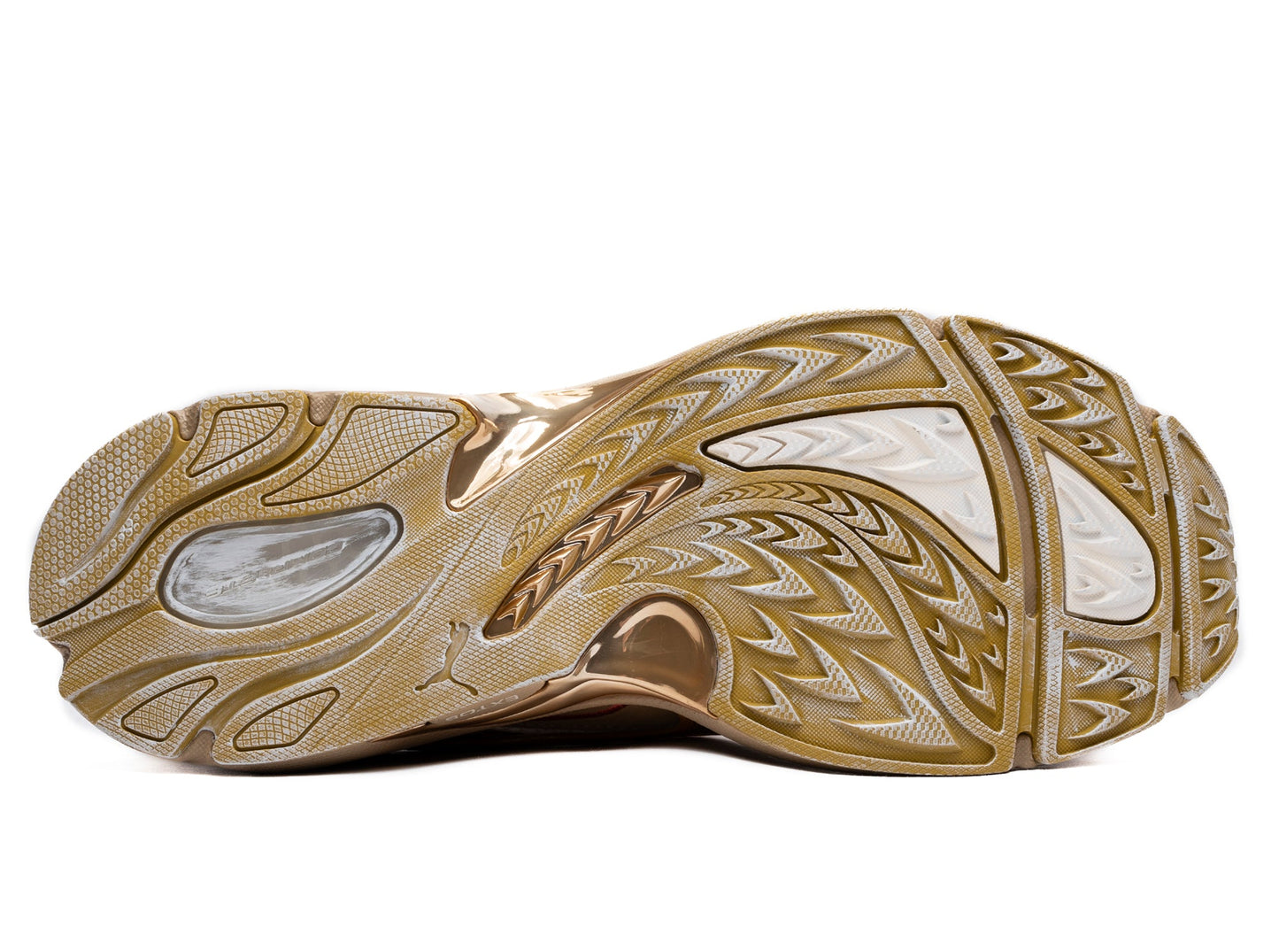 studio-shot-v9-17938