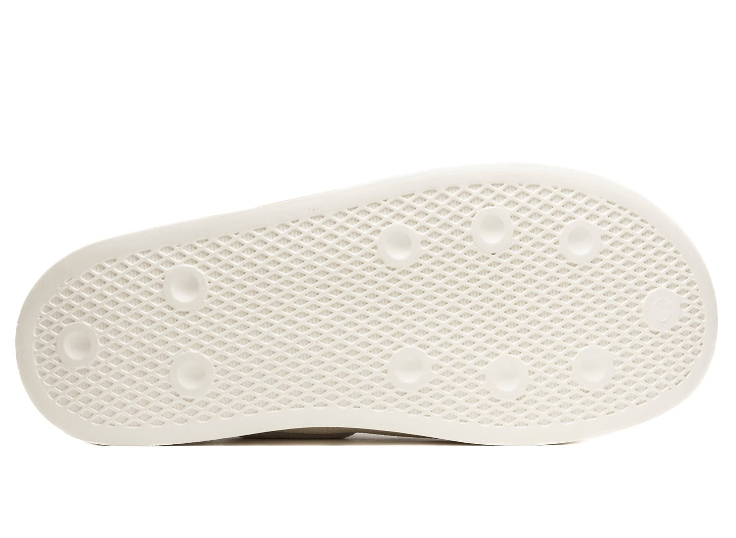 studio-shot-v9-99712