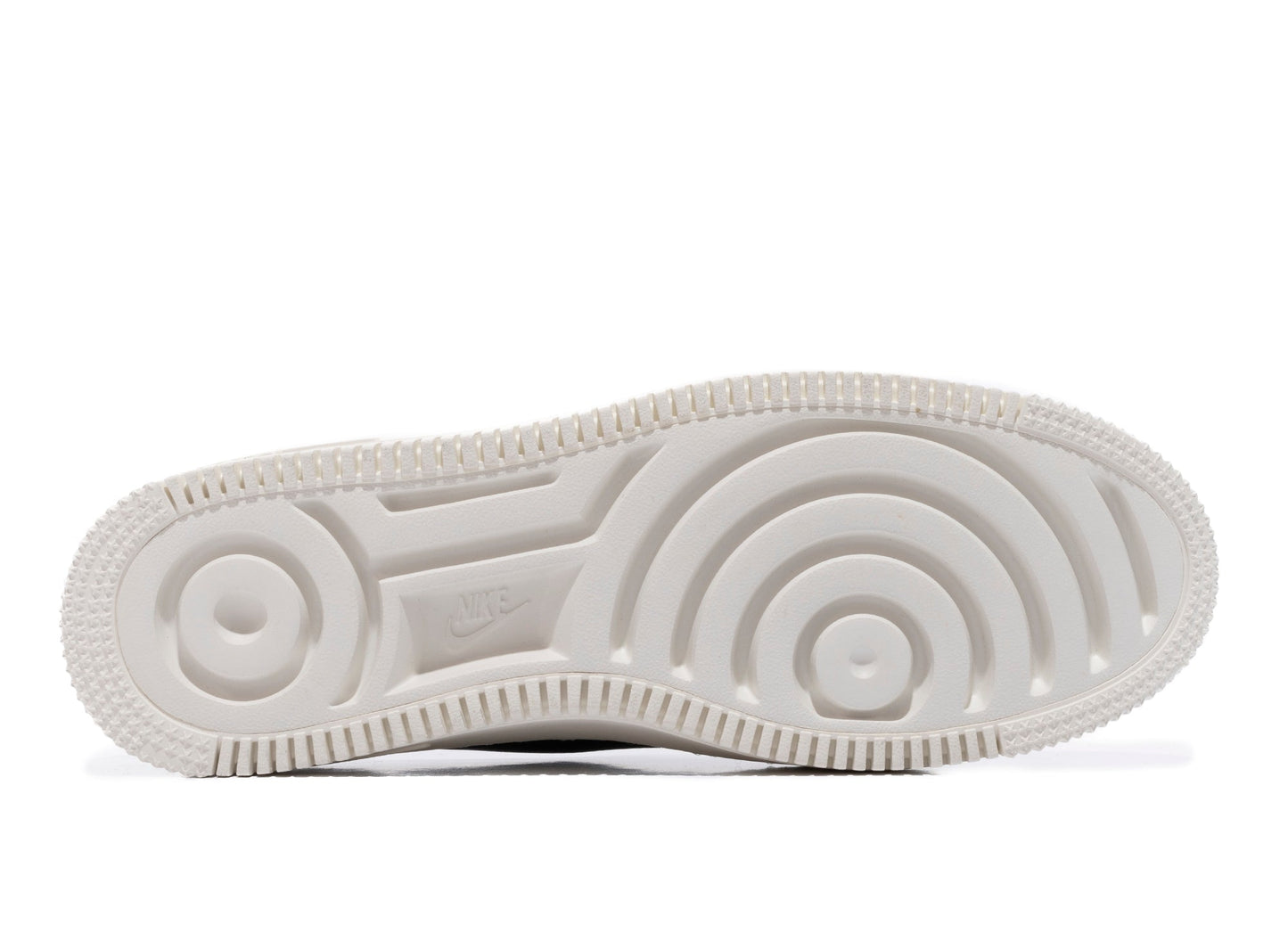 studio-shot-v9-66996