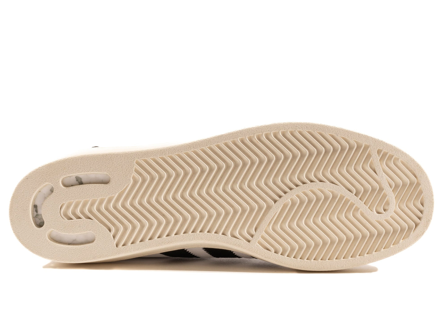 studio-shot-v9-10772