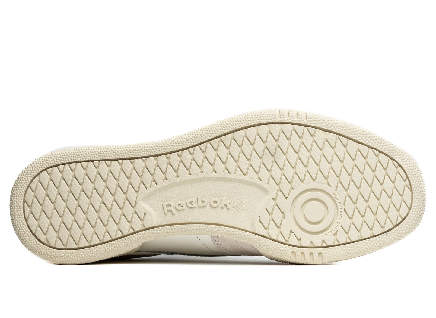 studio-shot-v9-60408