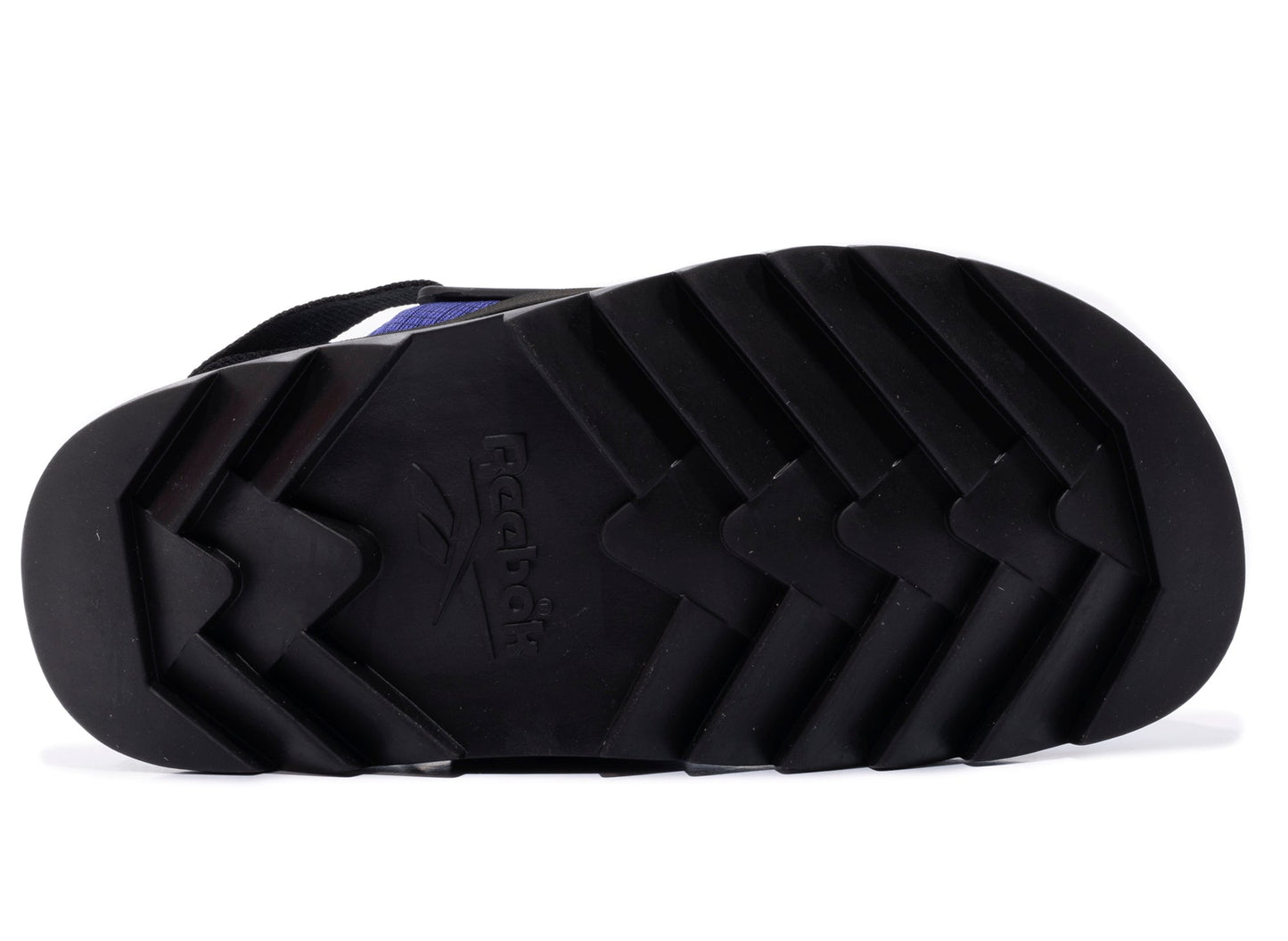 studio-shot-v9-20843