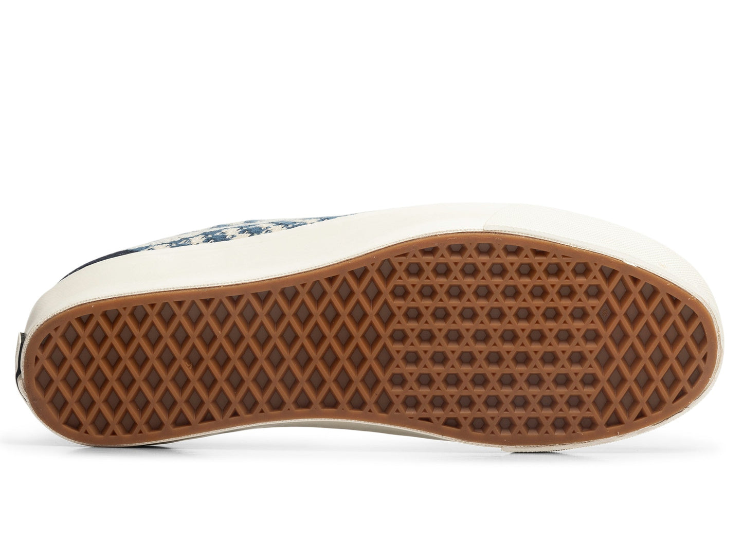 studio-shot-v9-29738