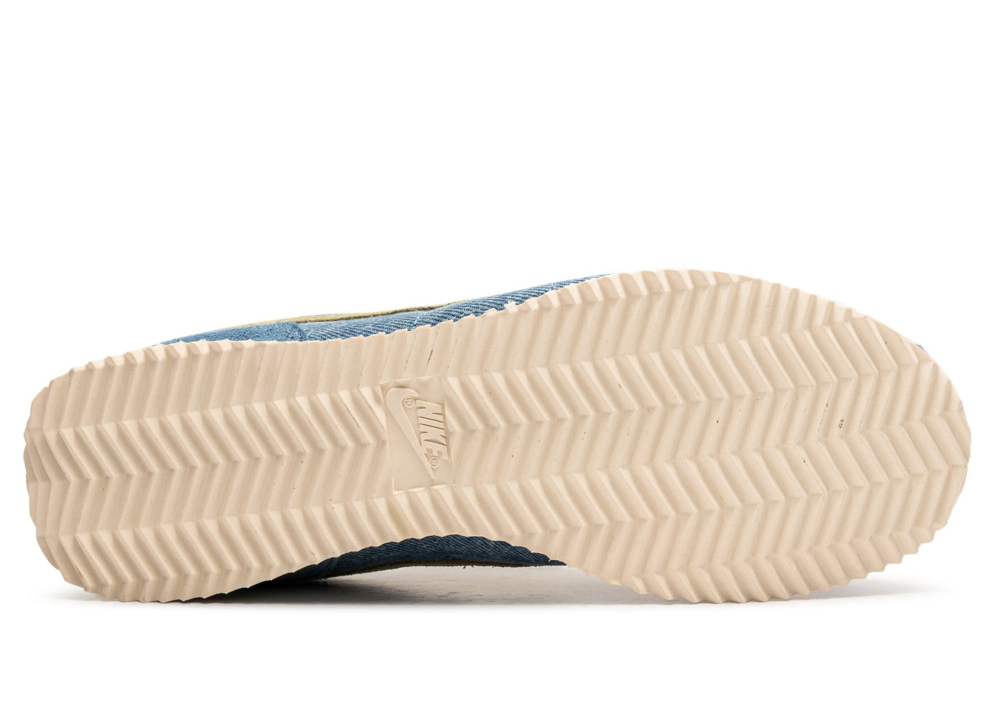 studio-shot-v9-73581