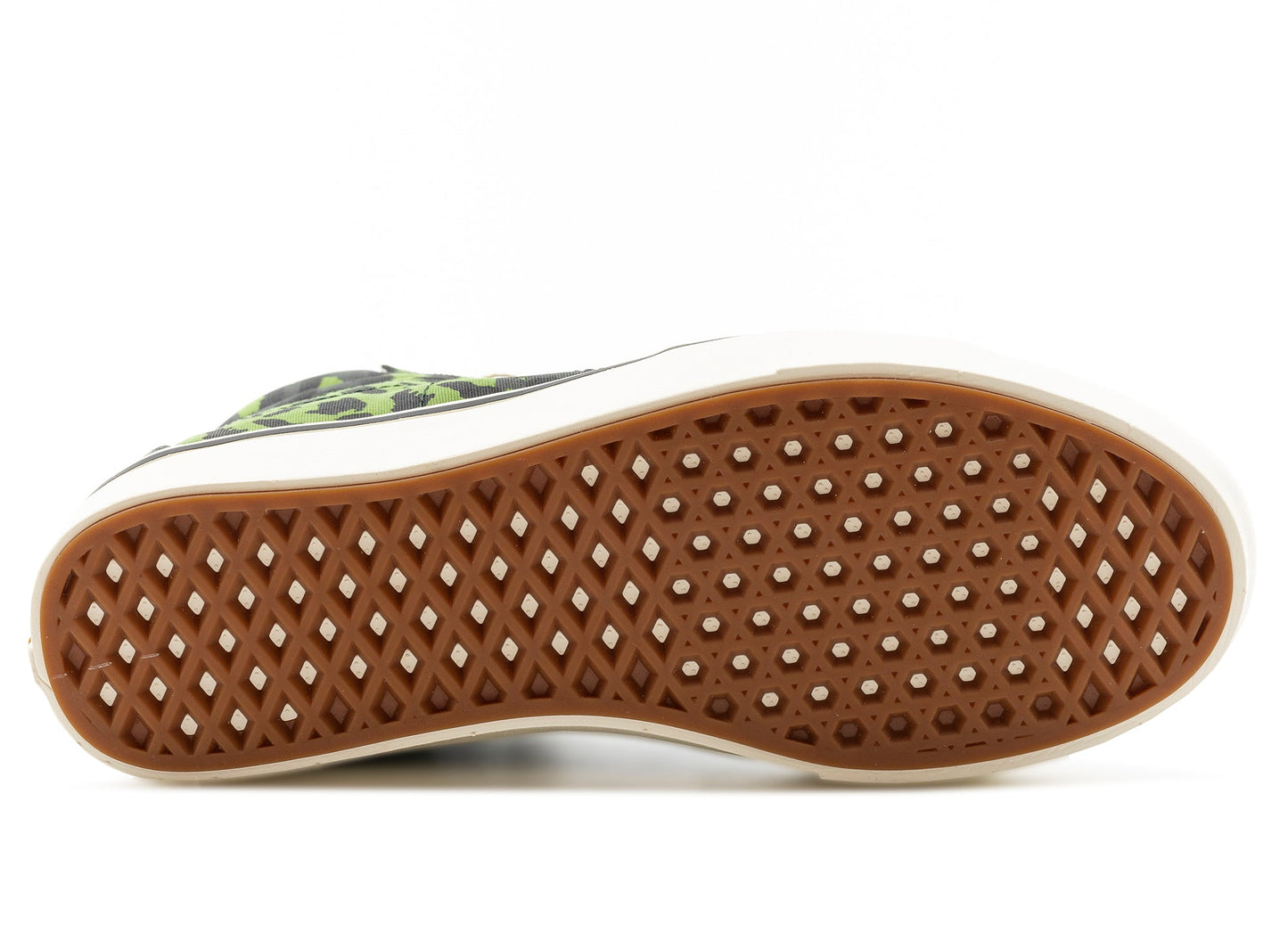 studio-shot-v9-44598