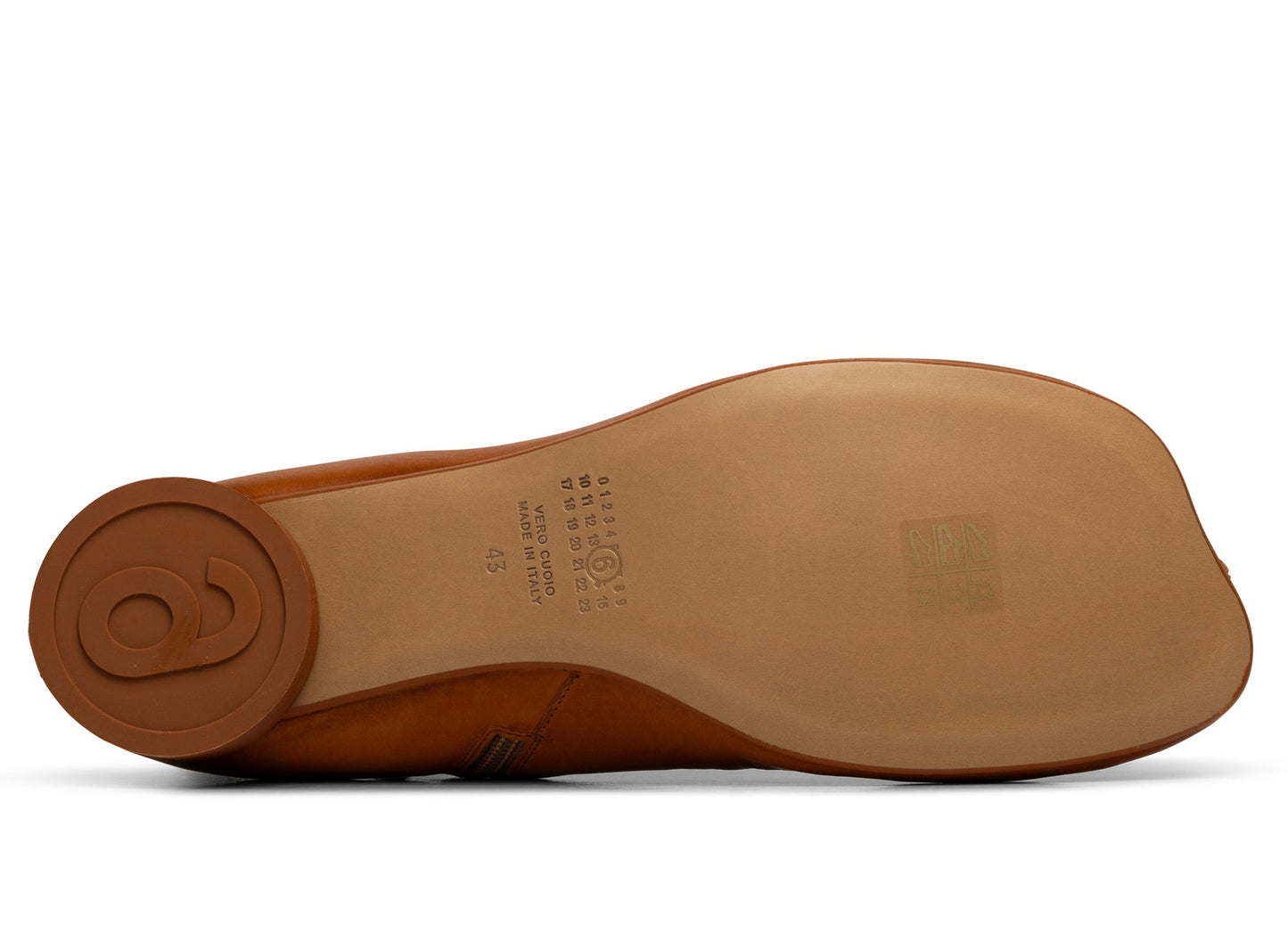 studio-shot-v9-43344