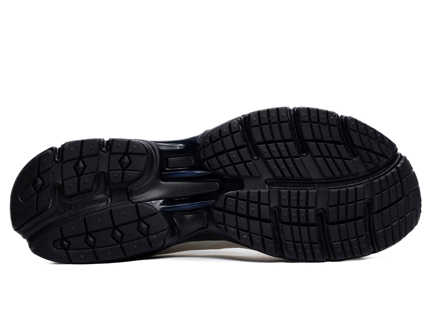 studio-shot-v9-13200