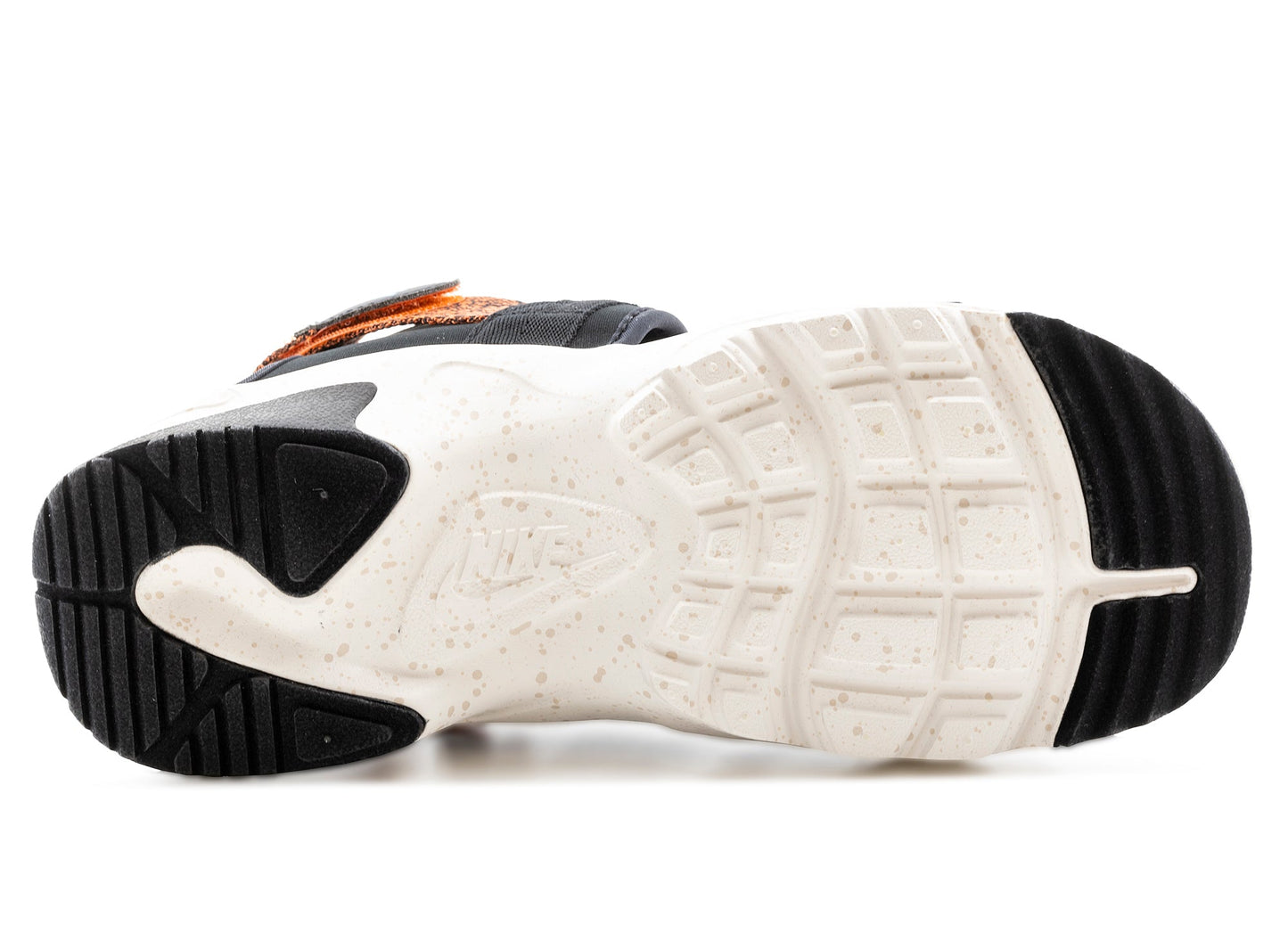 studio-shot-v9-39453