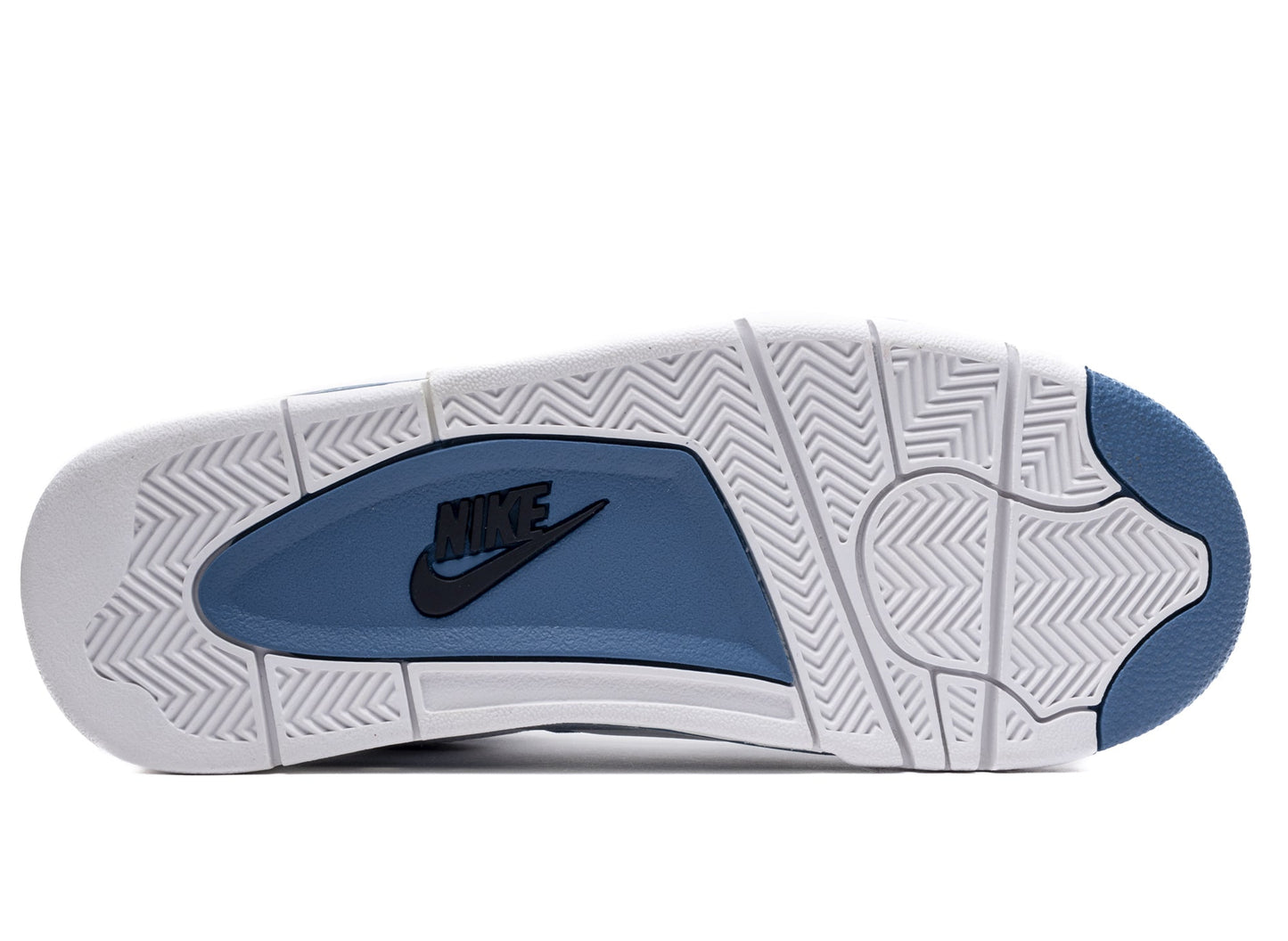 studio-shot-v9-10889