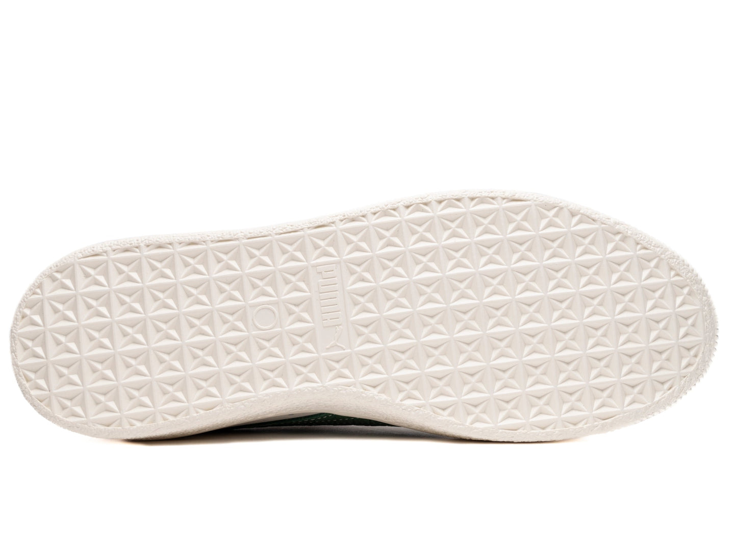 studio-shot-v9-79572