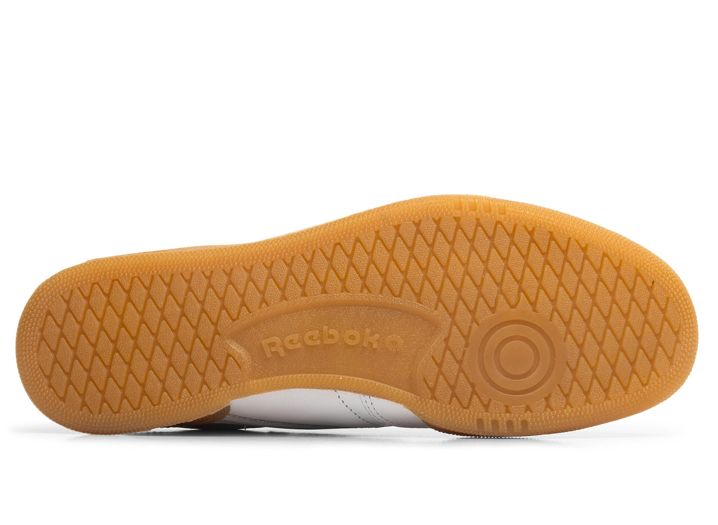 studio-shot-v9-15855