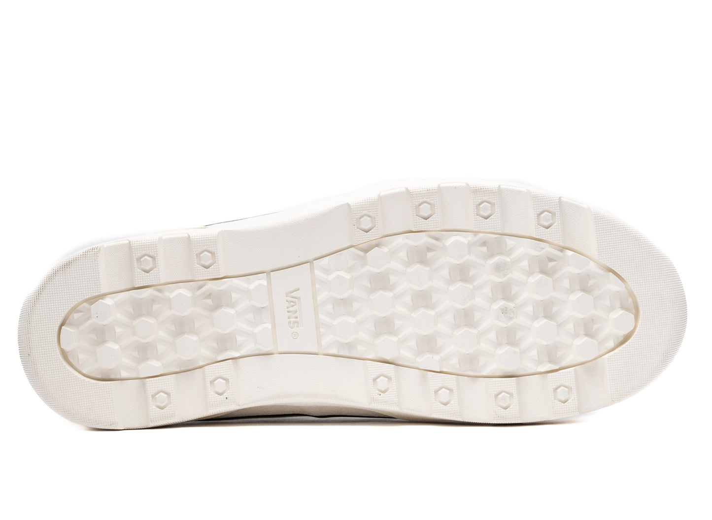 studio-shot-v9-55441