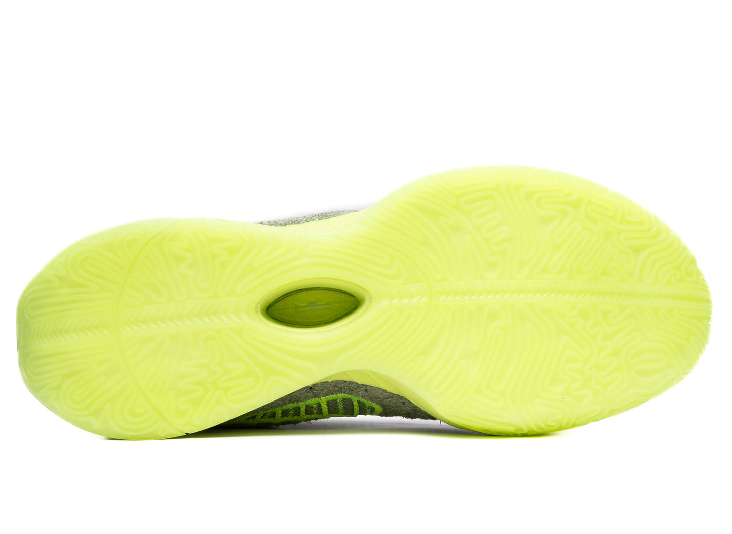 studio-shot-v9-89685