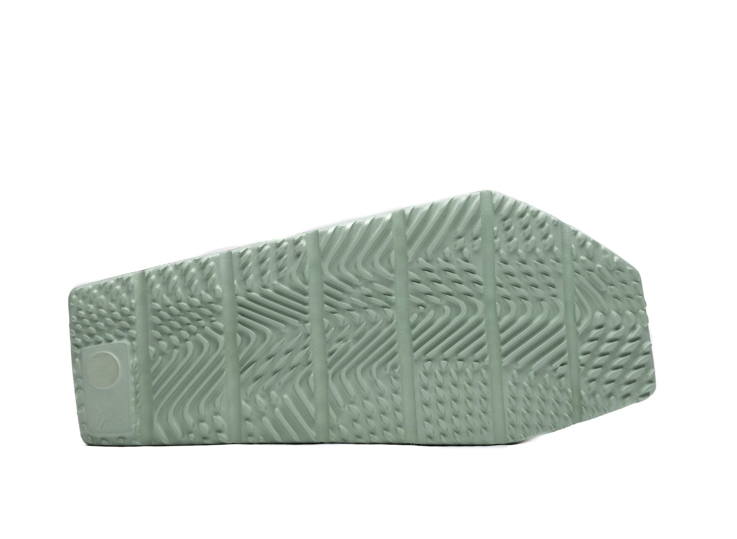 studio-shot-v9-93016