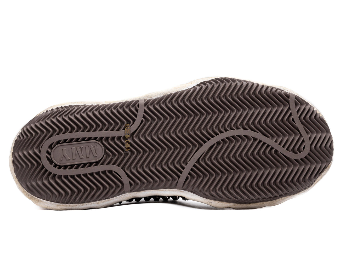 studio-shot-v9-81664