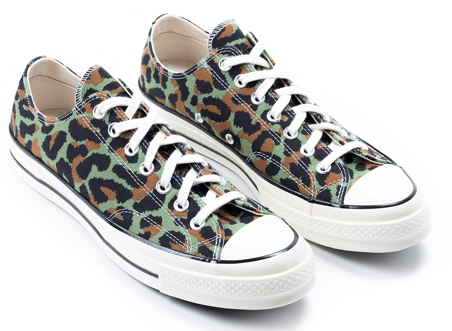 studio-shot-v9-24074