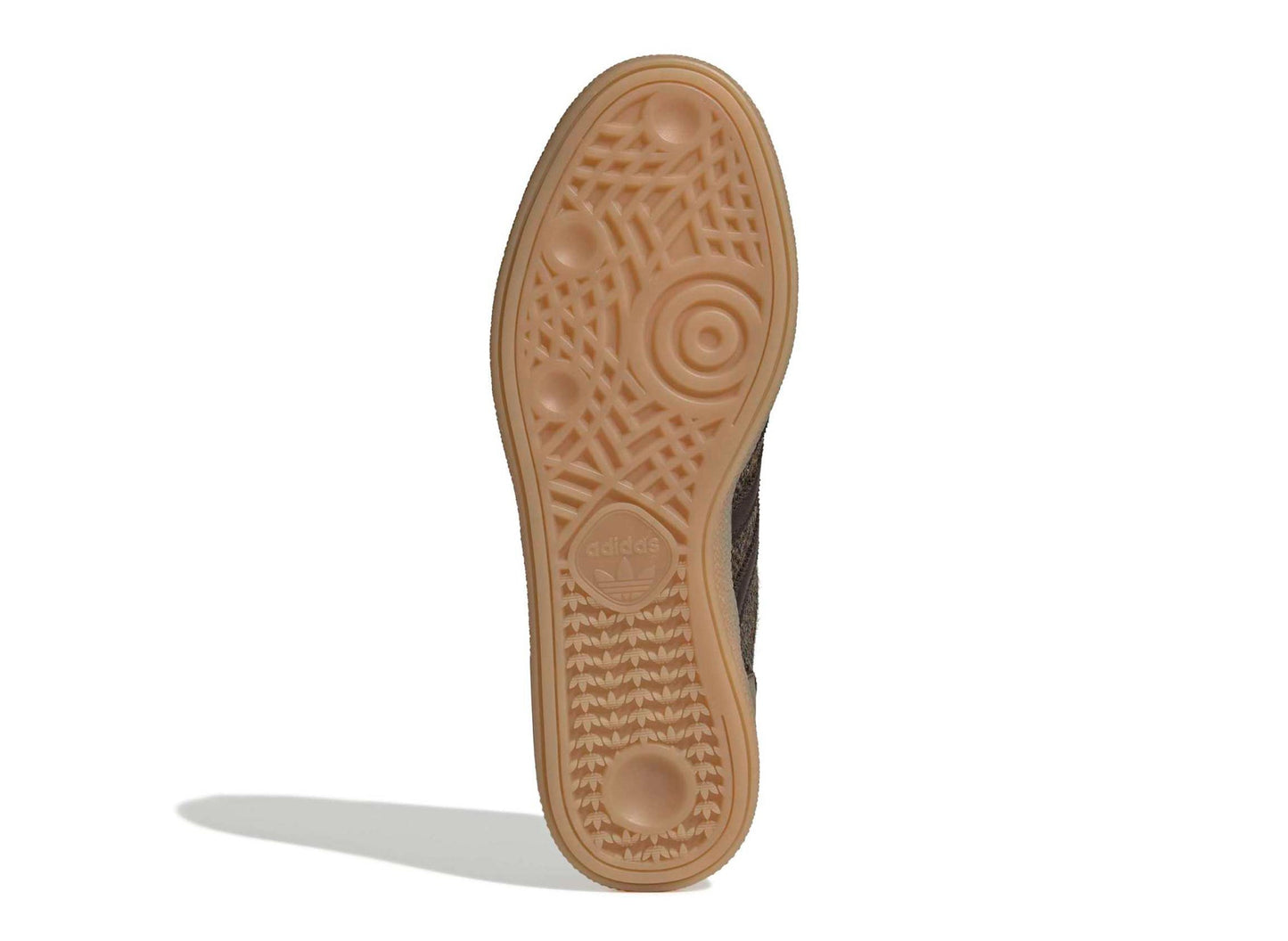 studio-shot-v9-49807