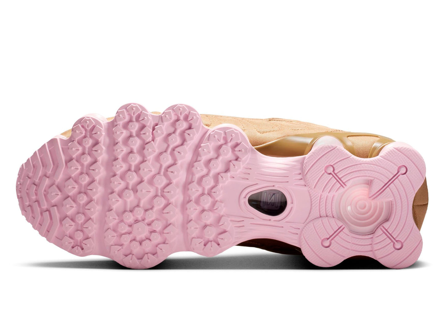 studio-shot-v9-29904