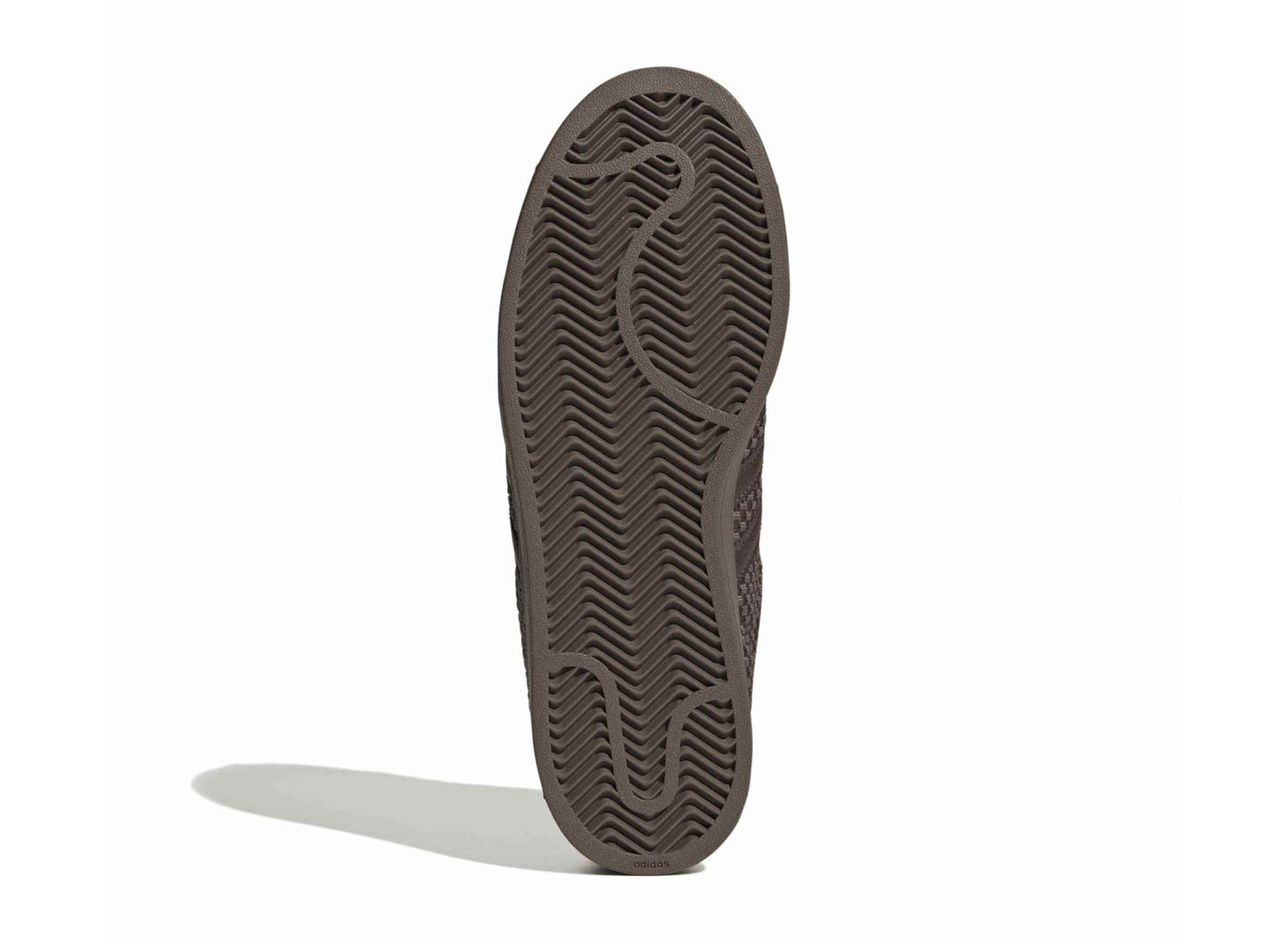 studio-shot-v9-32602