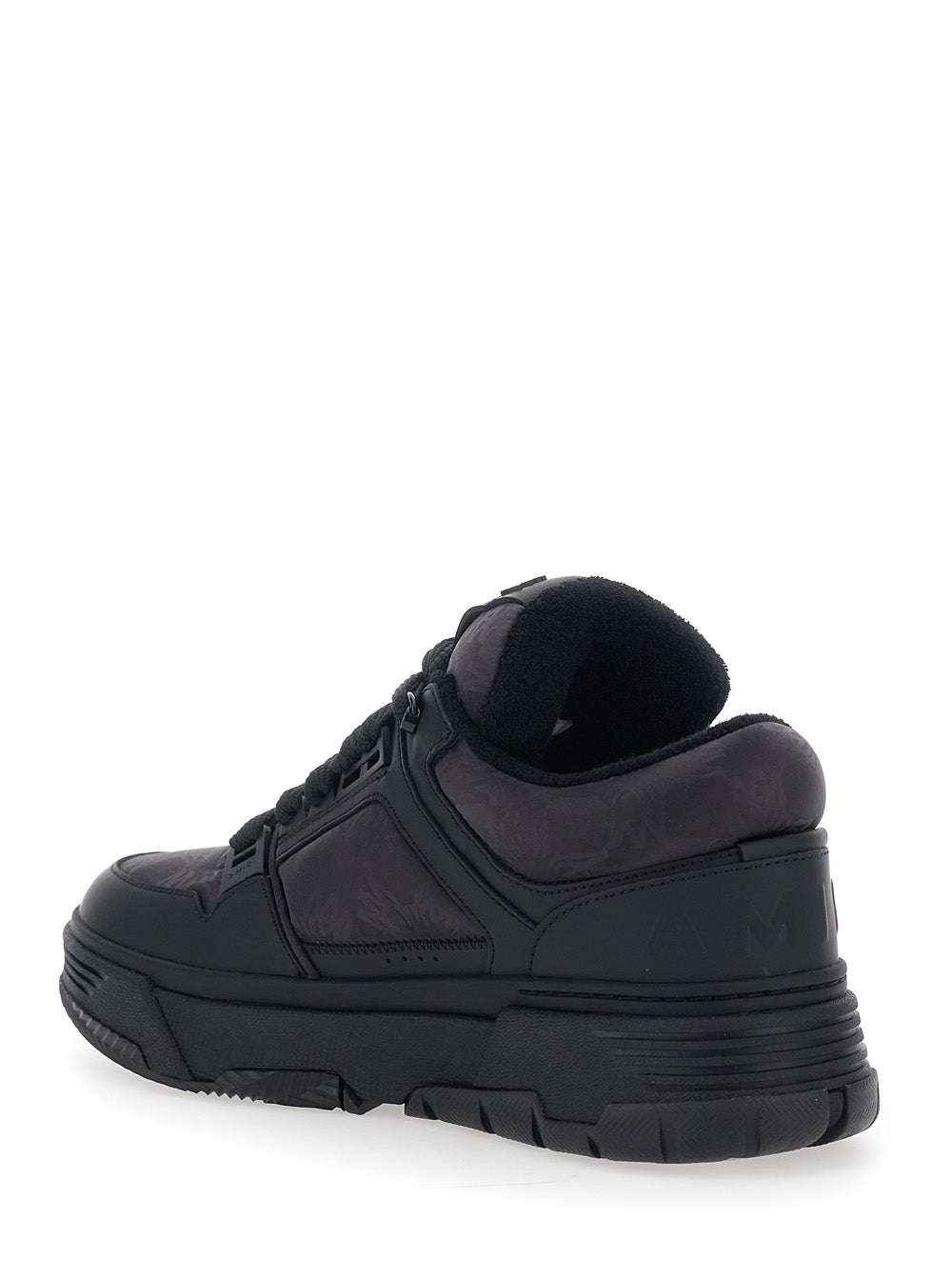 studio-shot-v5-93217