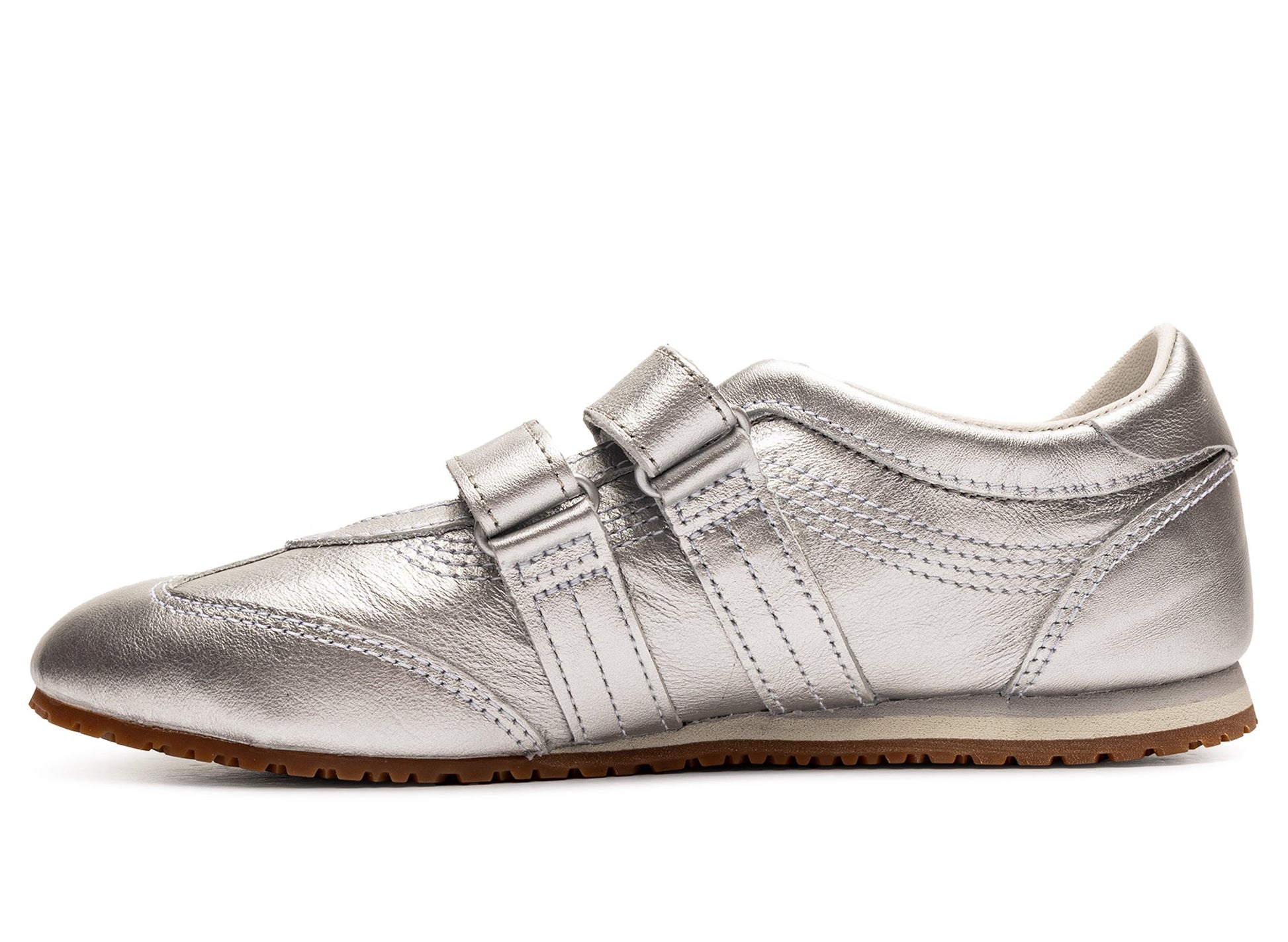 studio-shot-v9-27280