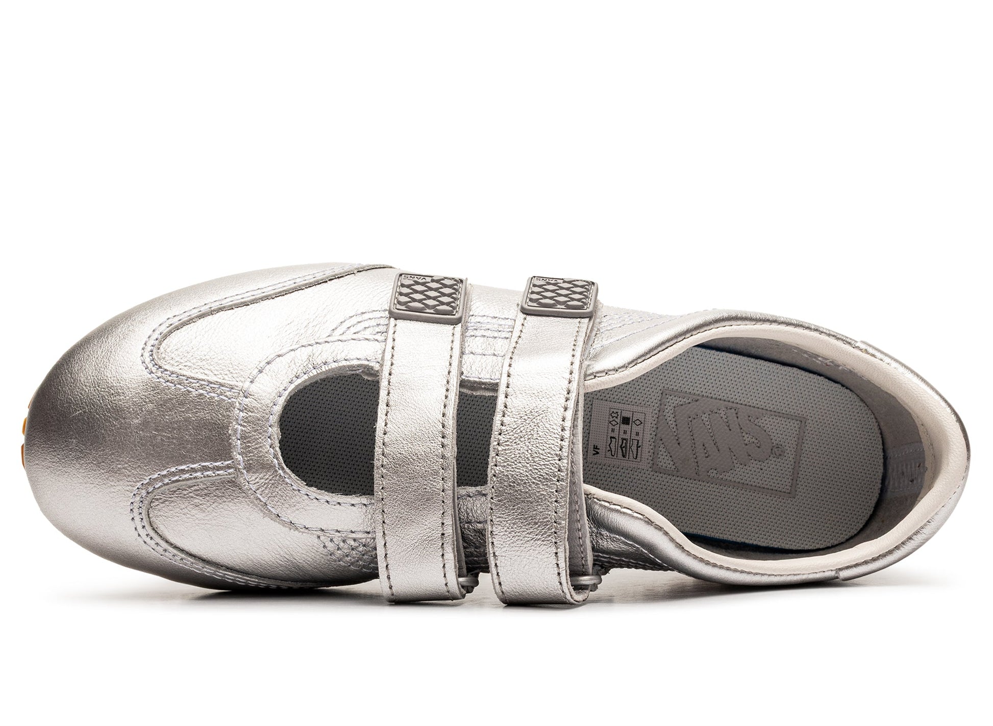 studio-shot-v9-39118