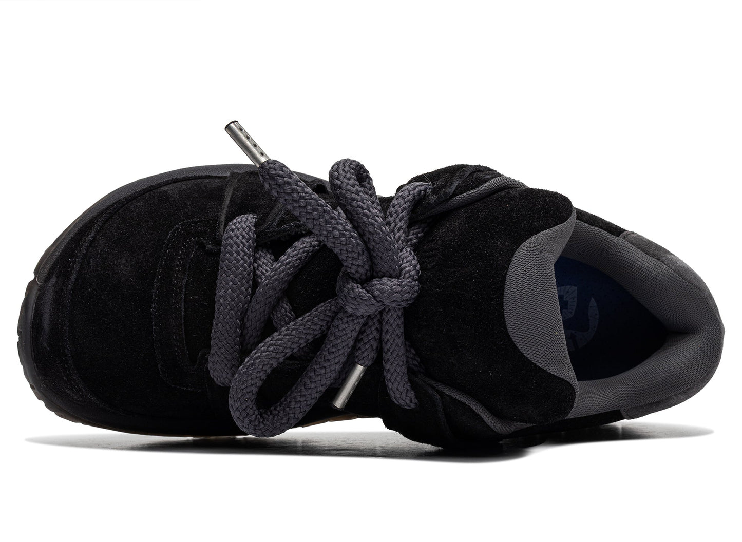 studio-shot-v9-32003