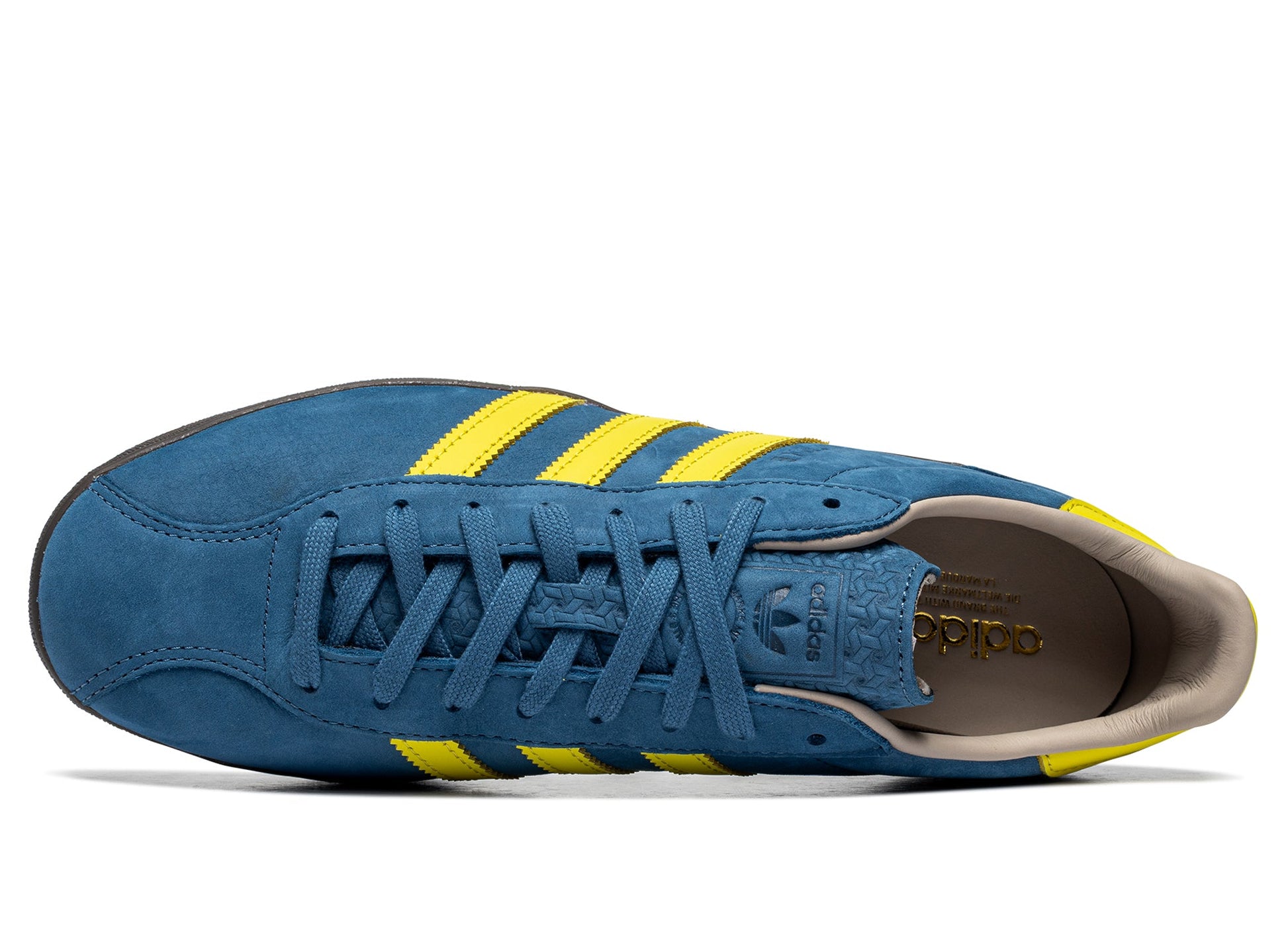 studio-shot-v9-29377