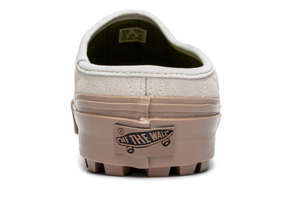 studio-shot-v9-96192