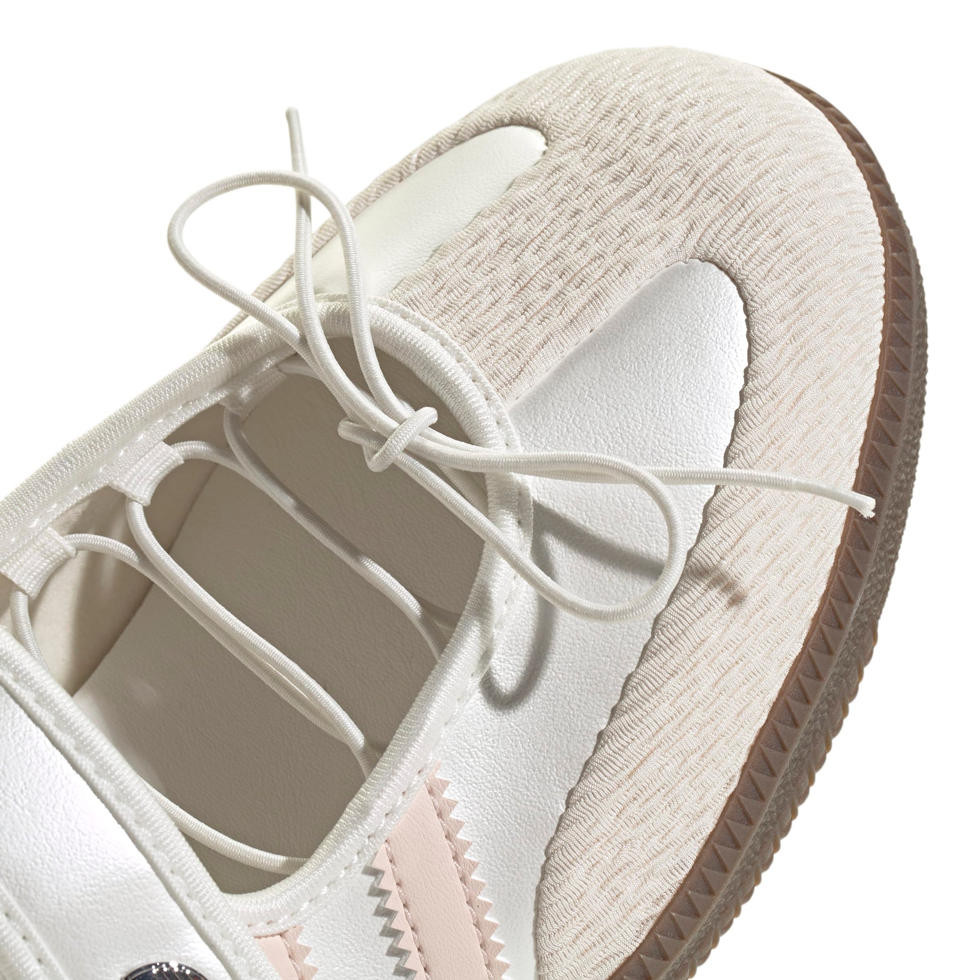 studio-shot-v5-42508