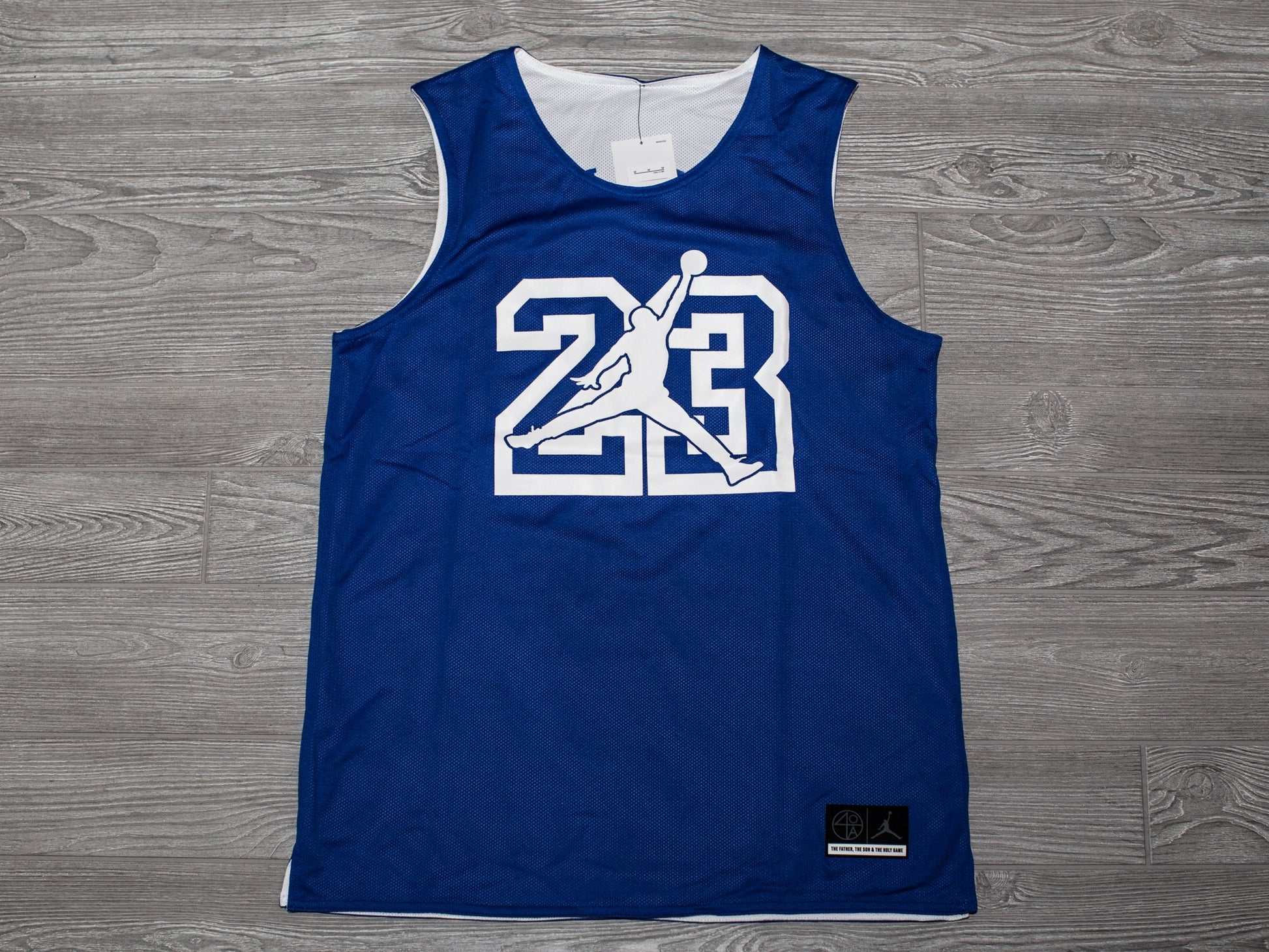 studio-shot-v9-15711