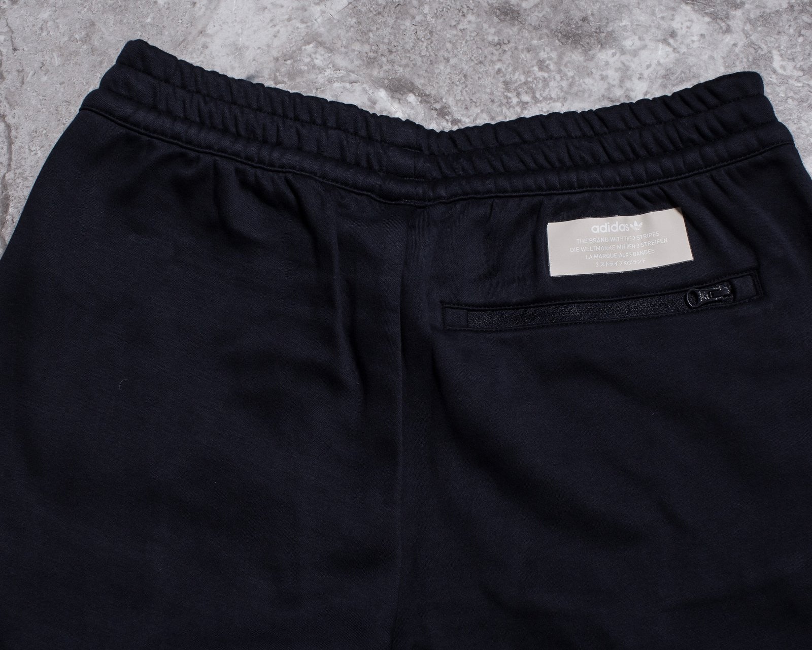 studio-shot-v9-82988