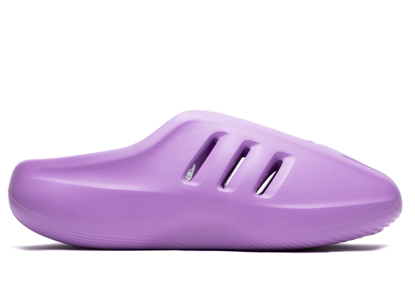 studio-shot-v9-94630