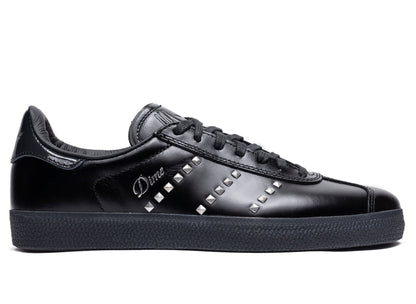 studio-shot-v9-57442