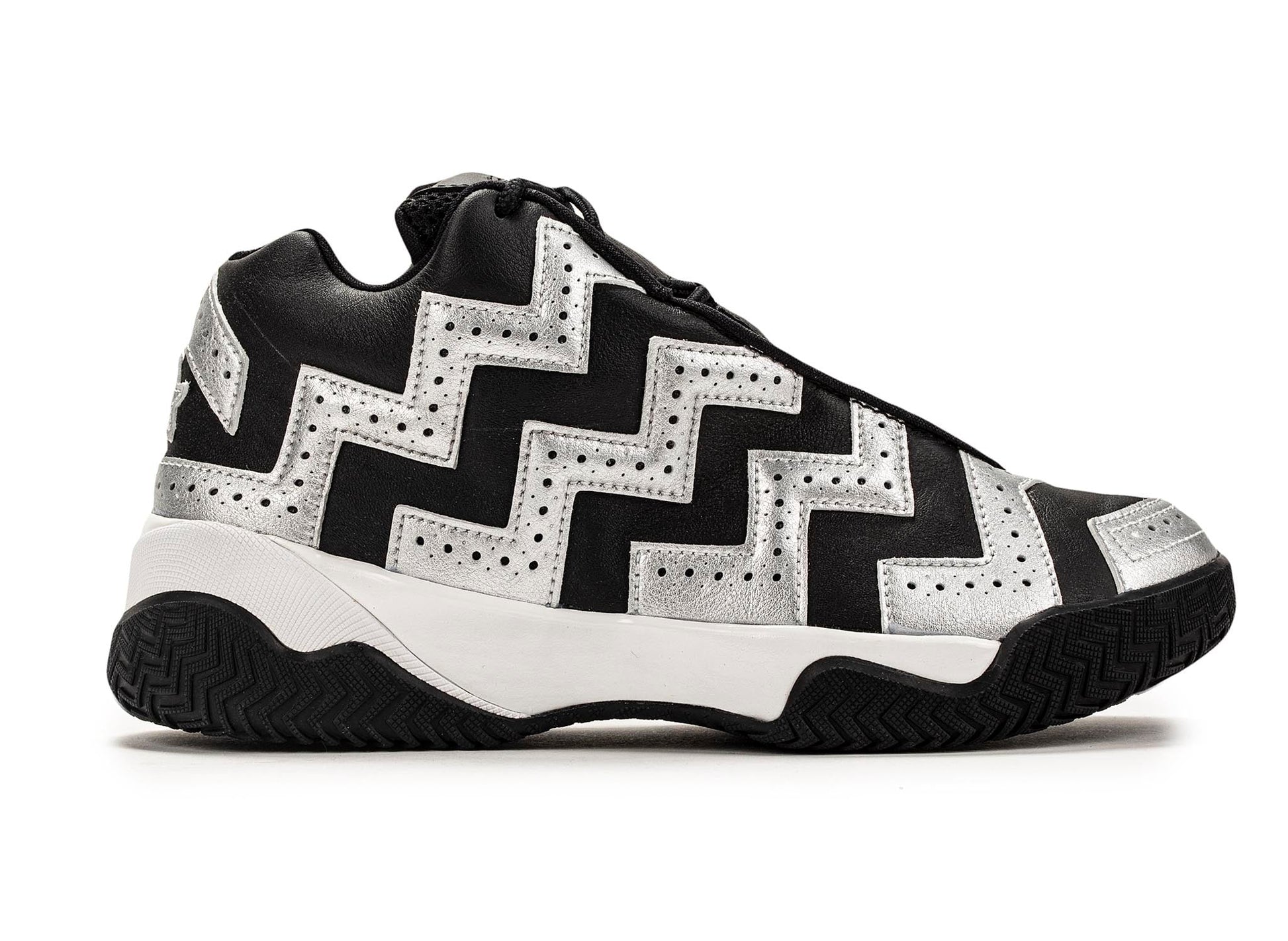 studio-shot-v9-36043