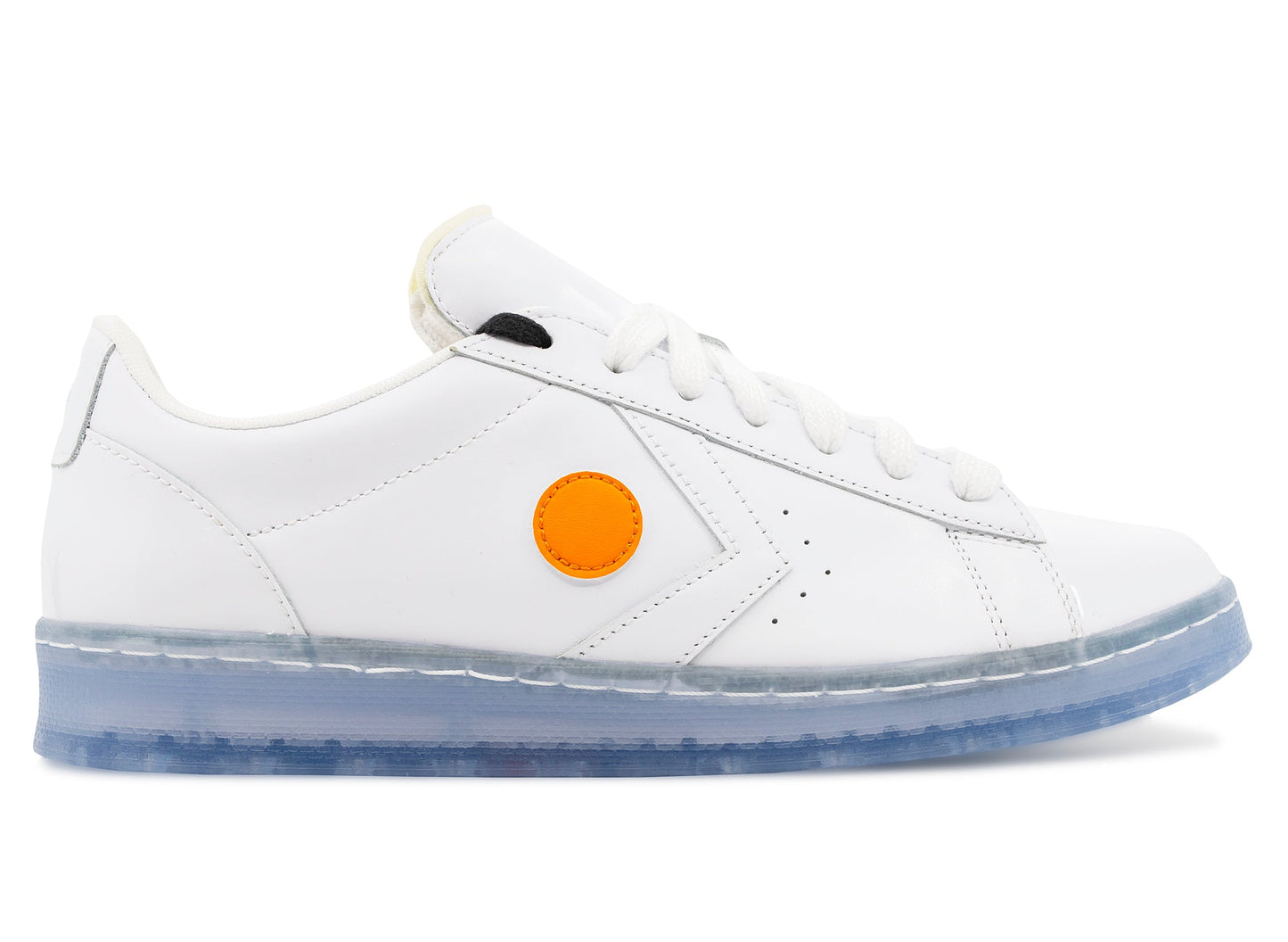 studio-shot-v9-71085