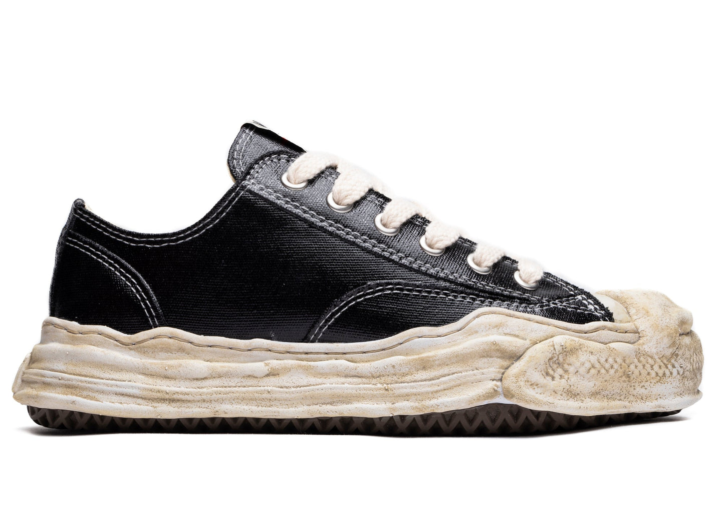 studio-shot-v9-11134