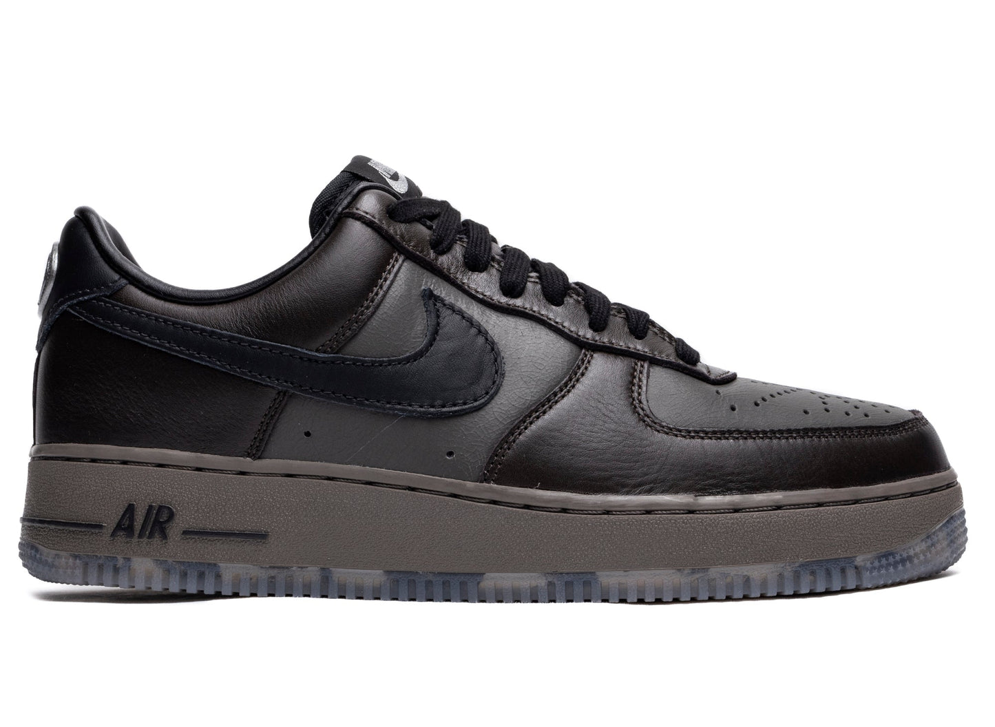 studio-shot-v9-97130