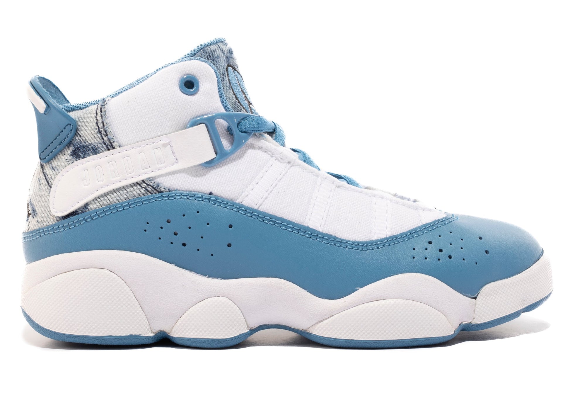 studio-shot-v9-88780