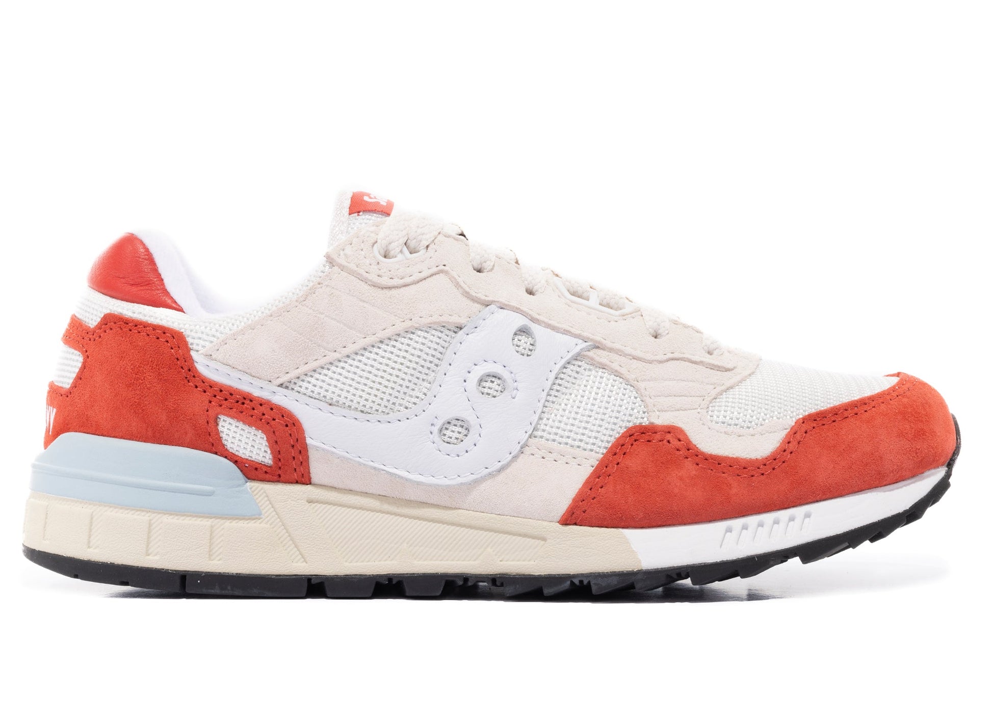 studio-shot-v9-29922