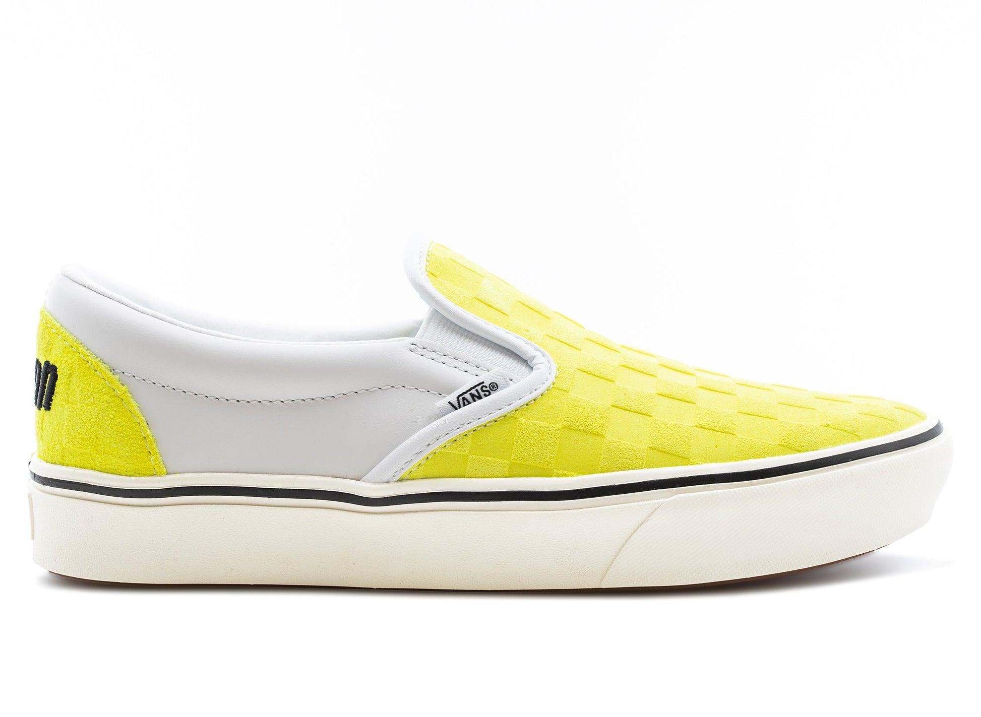 studio-shot-v9-56693