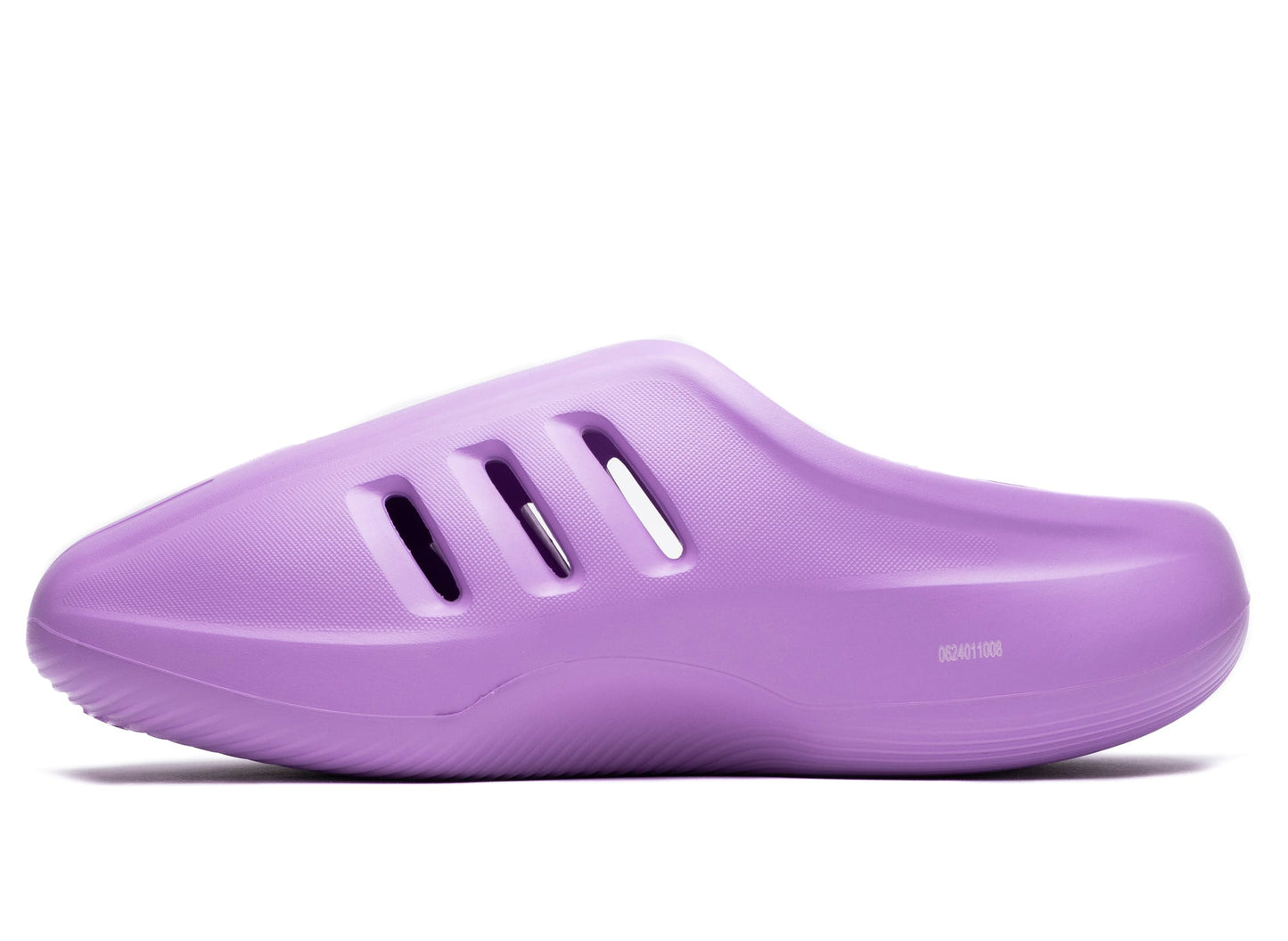 studio-shot-v9-38832