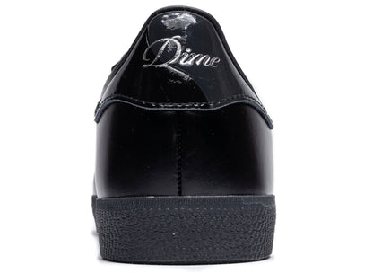 studio-shot-v9-22501