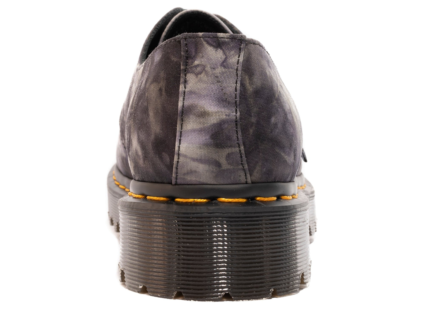 studio-shot-v9-34412