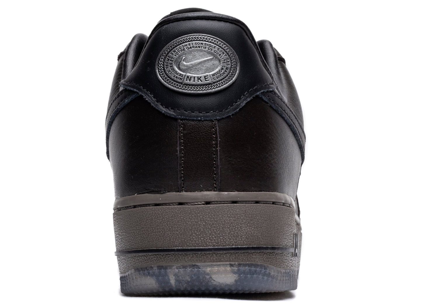 studio-shot-v9-13196