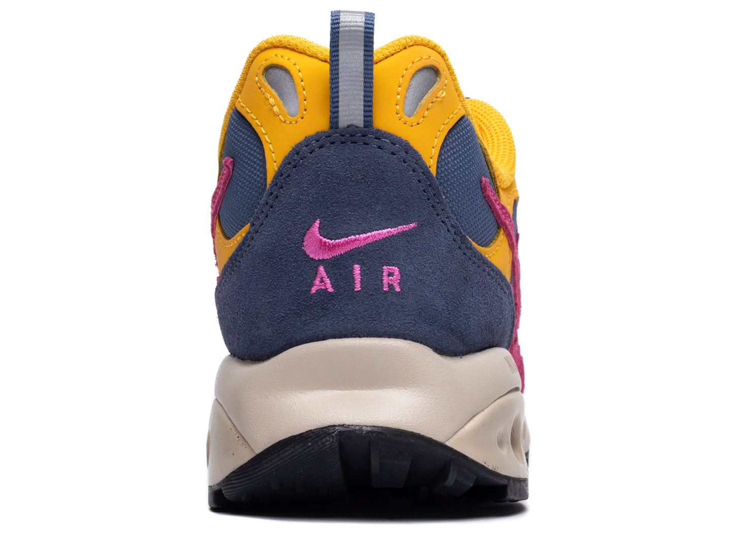 studio-shot-v9-36725